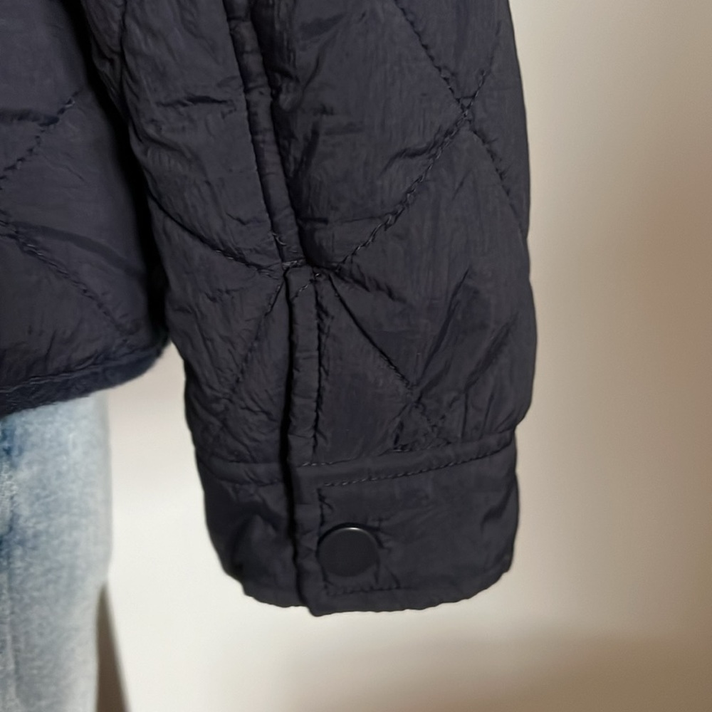 Quilted Jacket - Picture 5 of 9